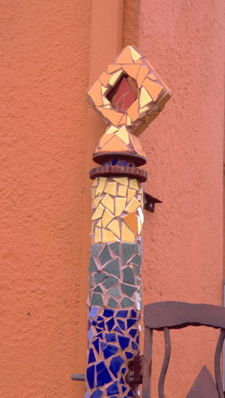 closeup of shiva finial with mosaic tile